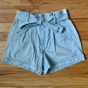 American Eagle paper bag shorts